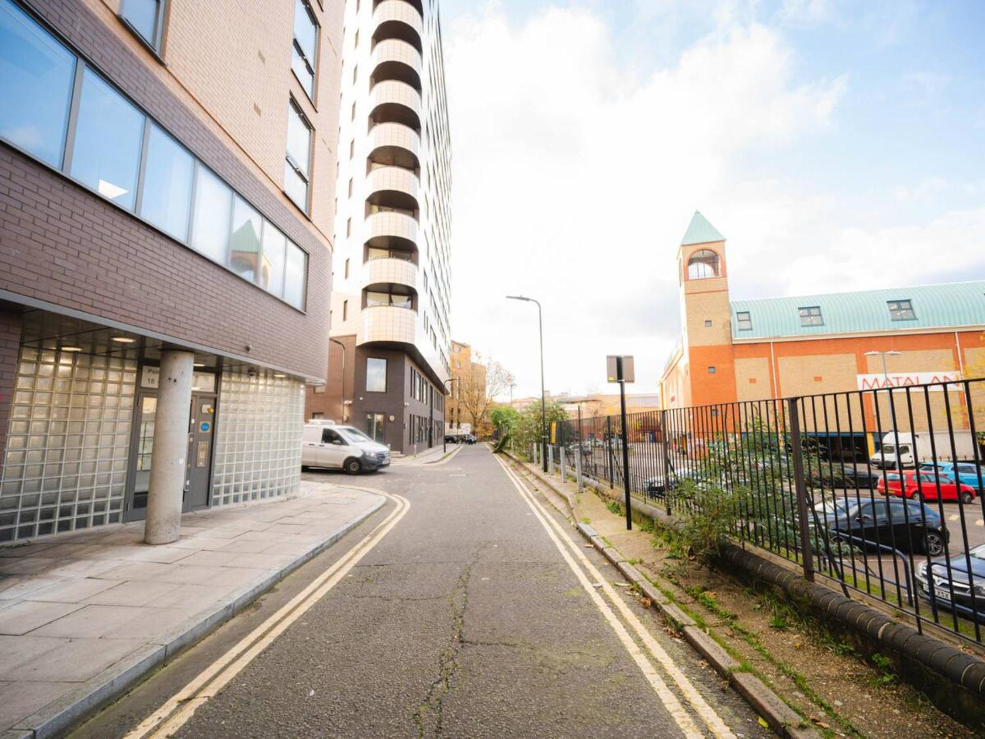 Pass The Keys Modern 2-bed With Private Balcony, Near Dalston Junction Station - Ideal Urban Retreat! Appartamento